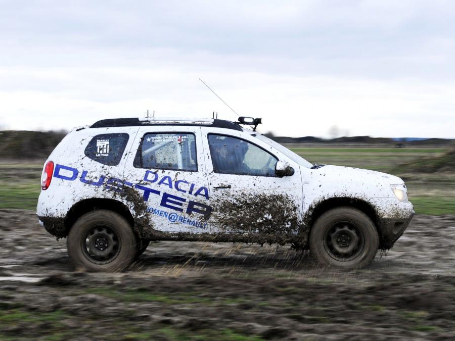 Dacia Duster Rallye Aicha Des Gazelles 2010 года  (фото 2 из 13)